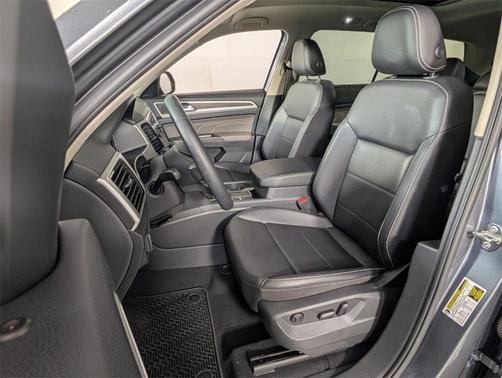 2023 Volkswagen Atlas 3.6L SE w/Technology