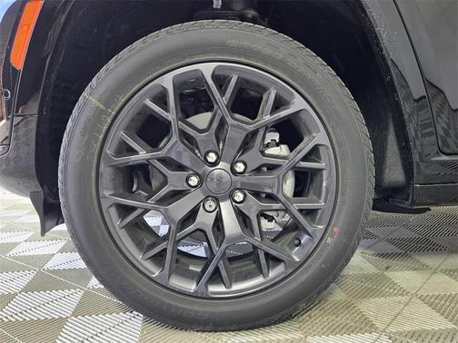 2025 Jeep Grand Cherokee L Summit