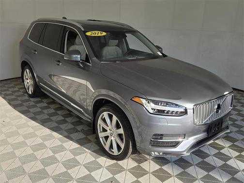 2019 Volvo XC90 T6 Inscription