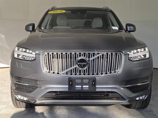 2019 Volvo XC90 T6 Inscription