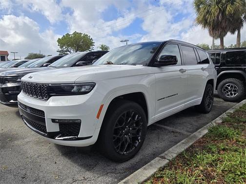 2025 Jeep Grand Cherokee Summit