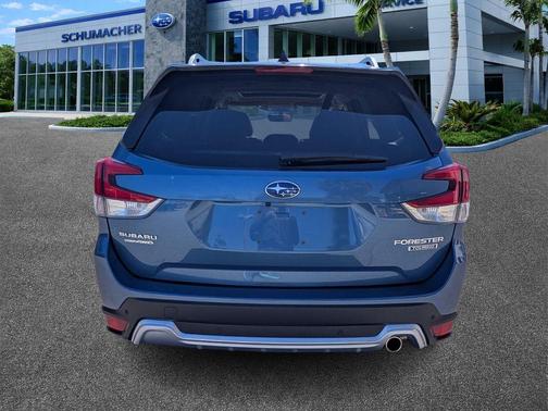 Horizon Blue Pearl 2024 Subaru Forester Touring