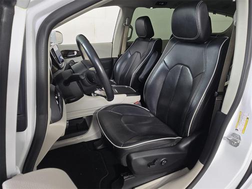 2021 Chrysler Pacifica Hybrid Limited