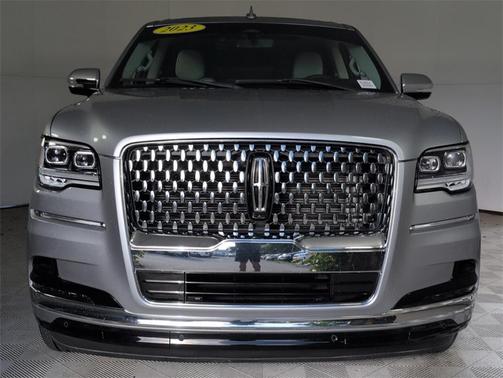 2023 Lincoln Navigator L Black Label