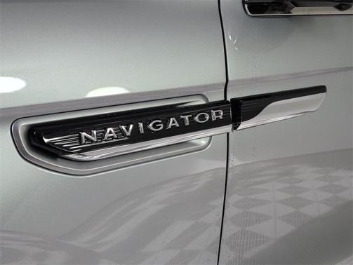2023 Lincoln Navigator L Black Label