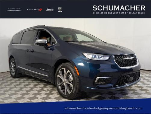2025 Chrysler Pacifica Pinnacle