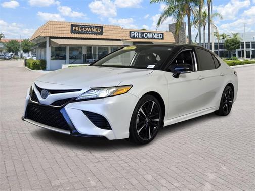 2020 Toyota Camry XSE