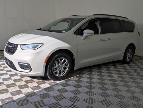 2021 Chrysler Pacifica Touring