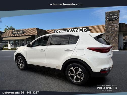 Snow White Pearl 2022 Kia Sportage LX