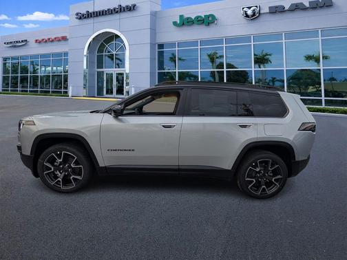 2026 Jeep Cherokee Overland