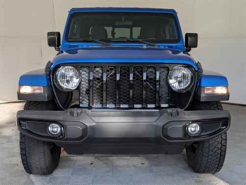 2021 Jeep Gladiator Sport