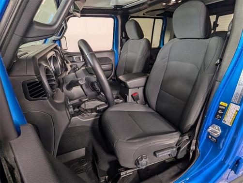 2021 Jeep Gladiator Sport