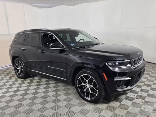 2023 Jeep Grand Cherokee Summit