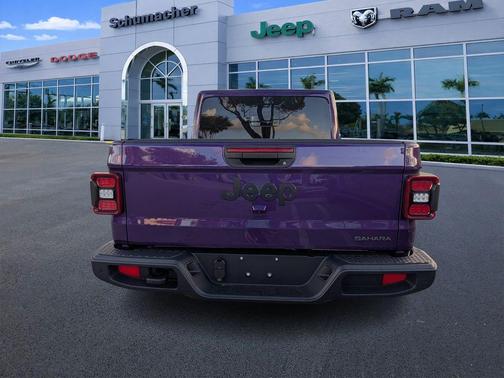 2026 Jeep Gladiator Sport