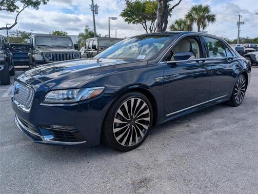 2017 Lincoln Continental Black Label