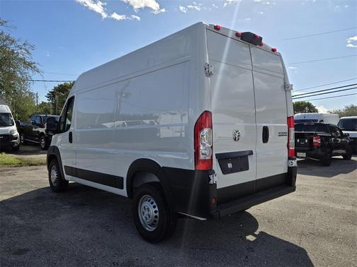 2026 RAM ProMaster 1500 Base