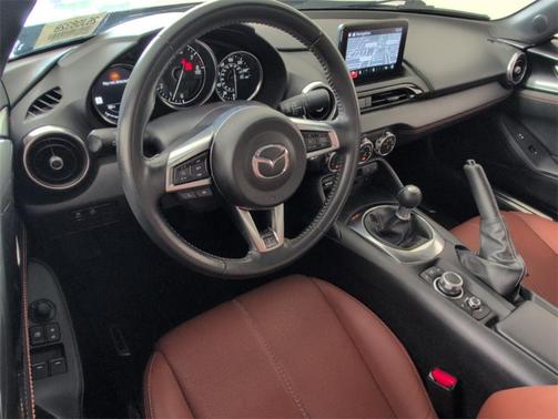 2022 Mazda MX-5 Miata RF Grand Touring