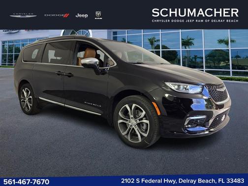 Diamond Black 2026 Chrysler Pacifica Pinnacle