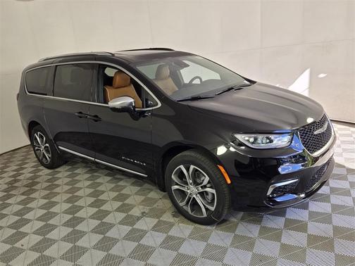 2026 Chrysler Pacifica Pinnacle