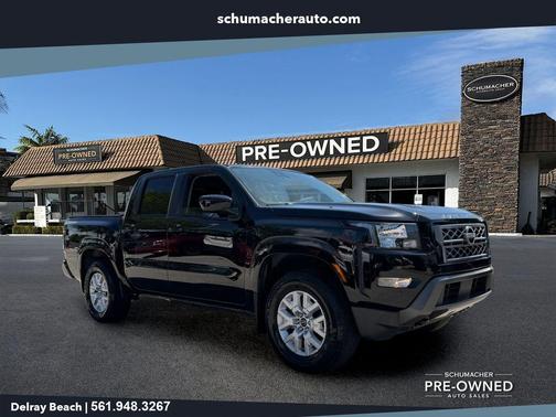 Black 2022 Nissan Frontier SV