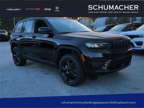 2025 Jeep Grand Cherokee Laredo
