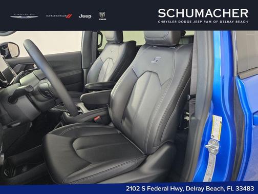 Hydro Blue Pearlcoat 2026 Chrysler Pacifica Select