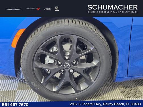 Hydro Blue Pearlcoat 2026 Chrysler Pacifica Select