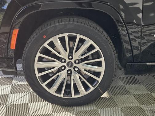 2025 Jeep Wagoneer L Series II