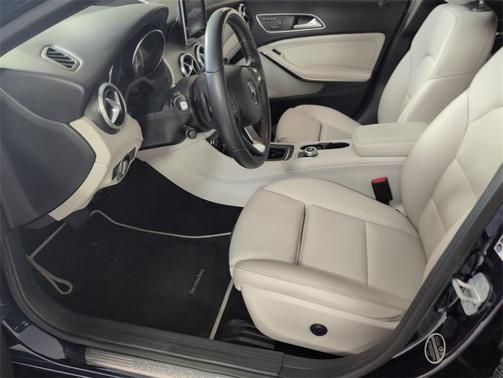 2017 Mercedes-Benz GLA 250 Base