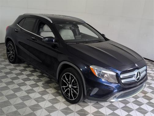 2017 Mercedes-Benz GLA 250 Base