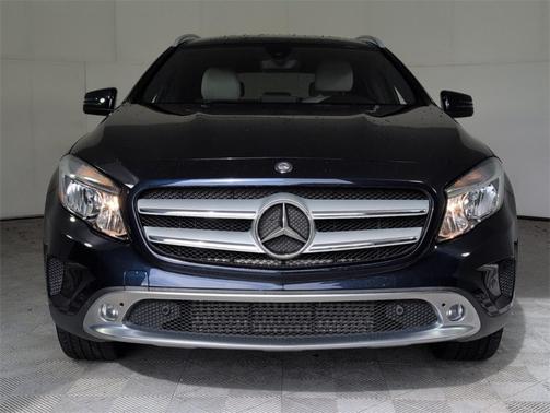 2017 Mercedes-Benz GLA 250 Base