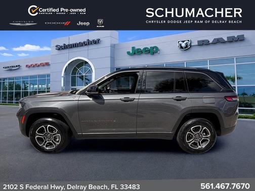 Metallic 2022 Jeep Grand Cherokee Trailhawk