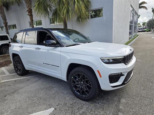 2025 Jeep Grand Cherokee Summit