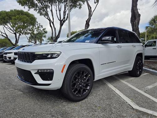 2025 Jeep Grand Cherokee Summit