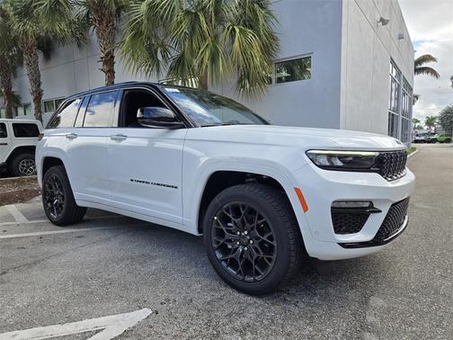 2025 Jeep Grand Cherokee Summit