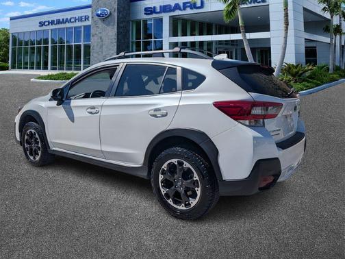 Crystal White Pearl 2021 Subaru Crosstrek Premium
