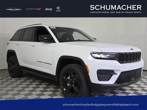 2025 Jeep Grand Cherokee Laredo