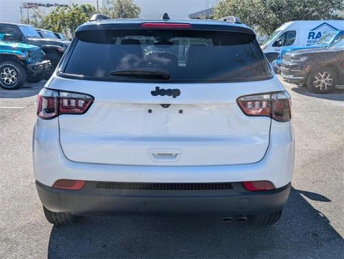 2022 Jeep Compass Altitude