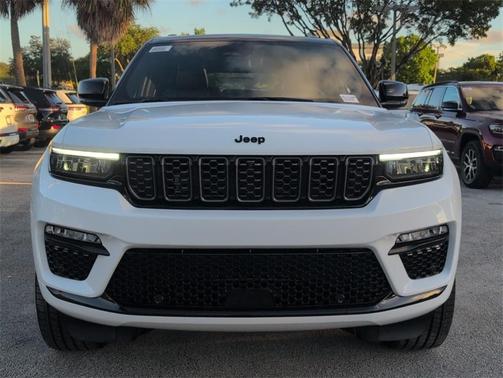 2025 Jeep Grand Cherokee Summit