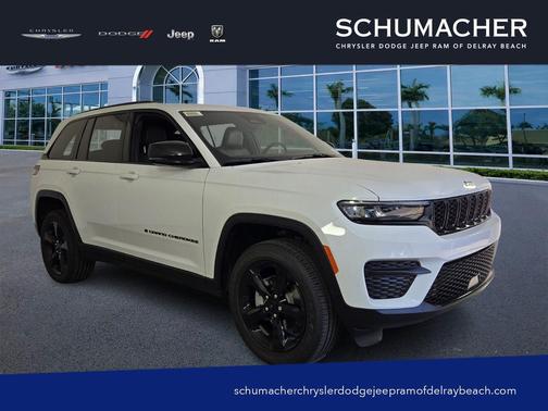 2025 Jeep Grand Cherokee Laredo