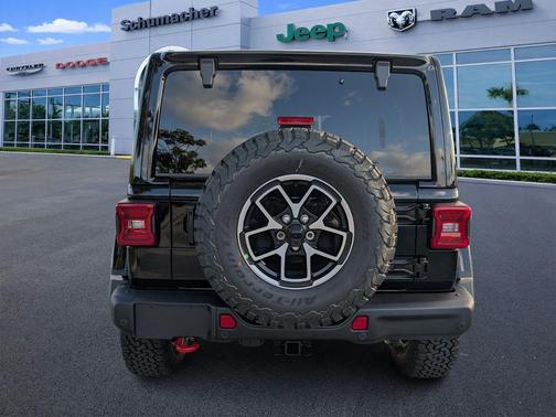 Black Clearcoat 2026 Jeep Wrangler Rubicon