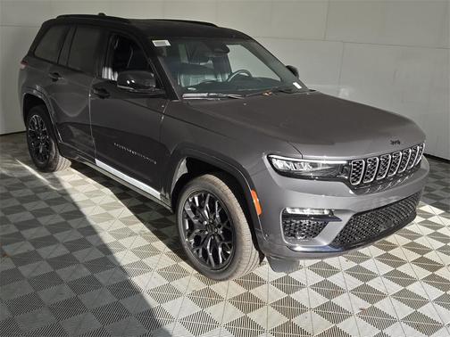 2025 Jeep Grand Cherokee Summit