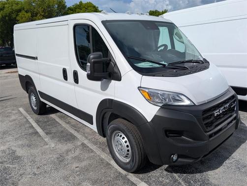 2025 RAM ProMaster 1500 Low Roof