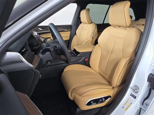 2025 Jeep Grand Cherokee Summit