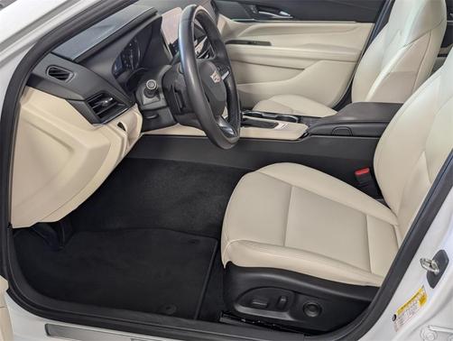 2022 Cadillac CT4 Luxury