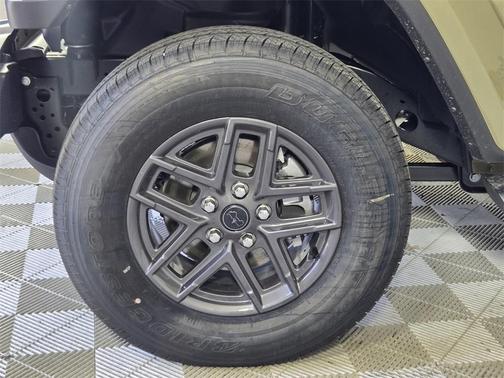 2025 Jeep Gladiator Sport