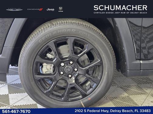 Diamond Black 2026 Jeep Compass Latitude