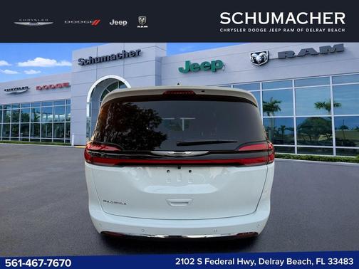 Bright White Clearcoat 2026 Chrysler Pacifica Select