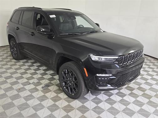 2025 Jeep Grand Cherokee Summit
