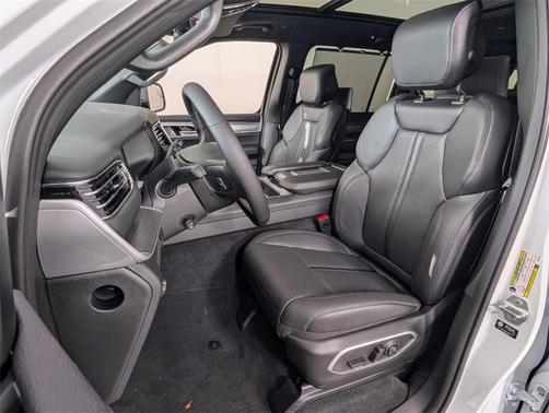 2025 Jeep Wagoneer L Series II